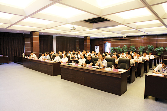 河南路友学习FH官网集团会议精神