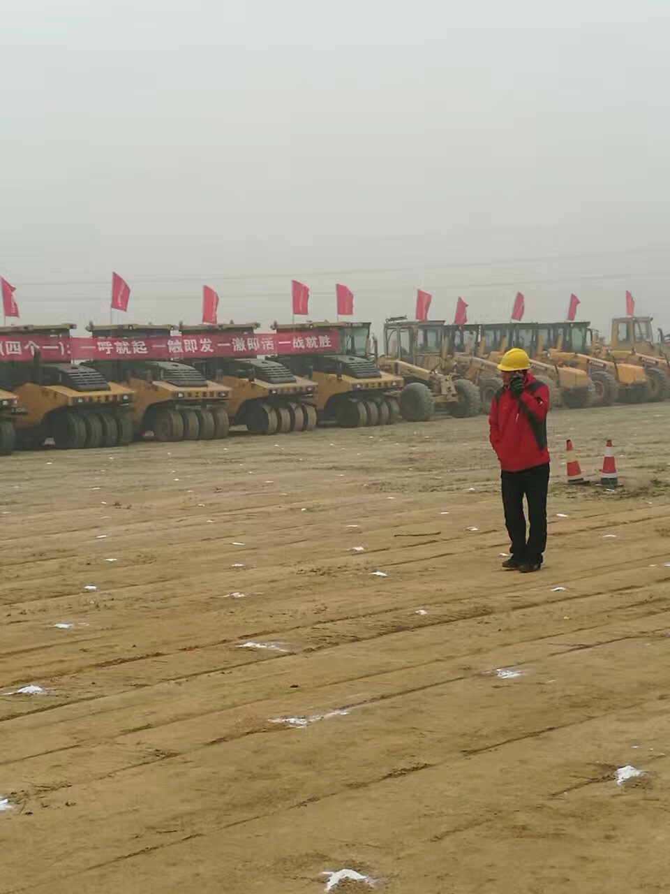 FH官网胶轮压路机 河南总代理400-990-3710
