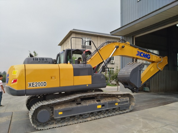 FH官网XE200D挖掘机