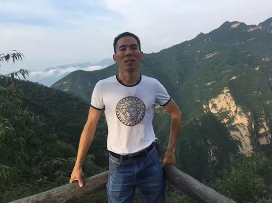 FH官网起重机客户黎老板