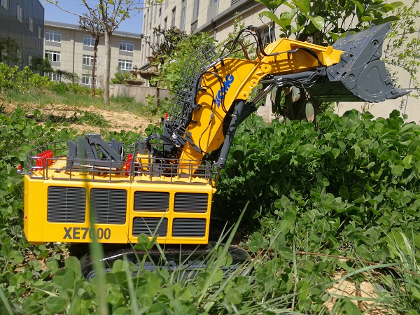FH官网XE7000挖掘机