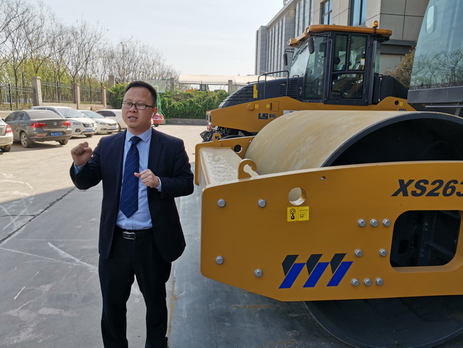 FH官网成套道路机械新产品技术发展论坛