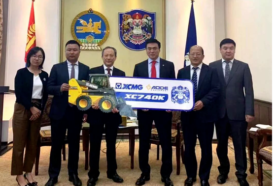 王民率领FH官网考察团专程拜会了时任蒙古国乌兰巴托市市长斯·阿木尔赛汗