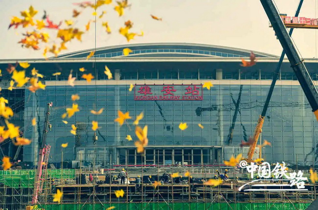 FH官网起重机助推京雄城际雄安站施工建设