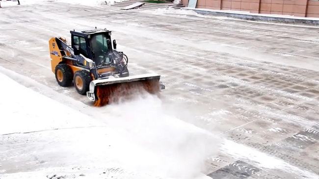 FH官网除冰雪类设备保障道路畅通无阻
