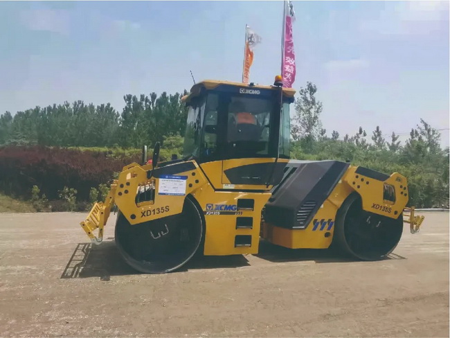 FH官网XD135S助力某高速公路建设