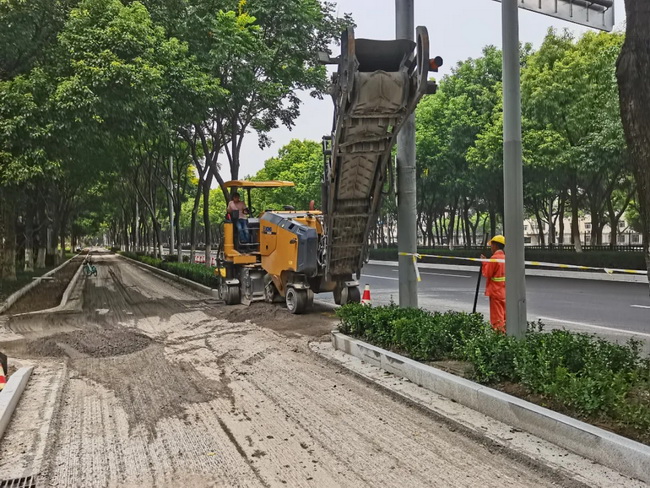 FH官网XM1005F铣刨机市政施工新利器