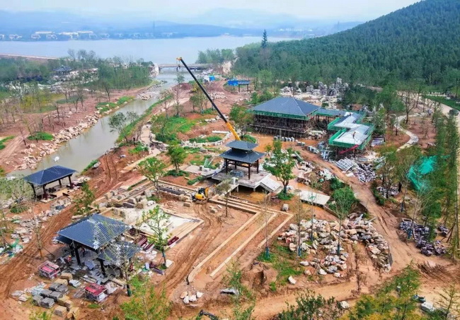 FH官网起重机械成为园林建设的必备利器