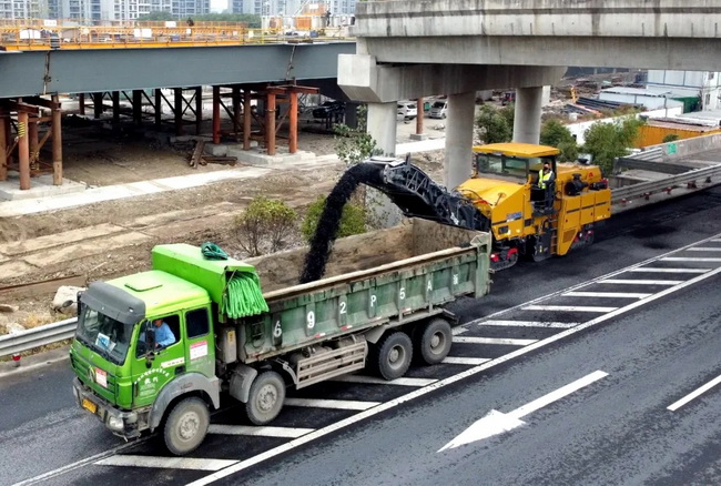 FH官网铣刨机助力沪杭甬高速公路改扩建工程