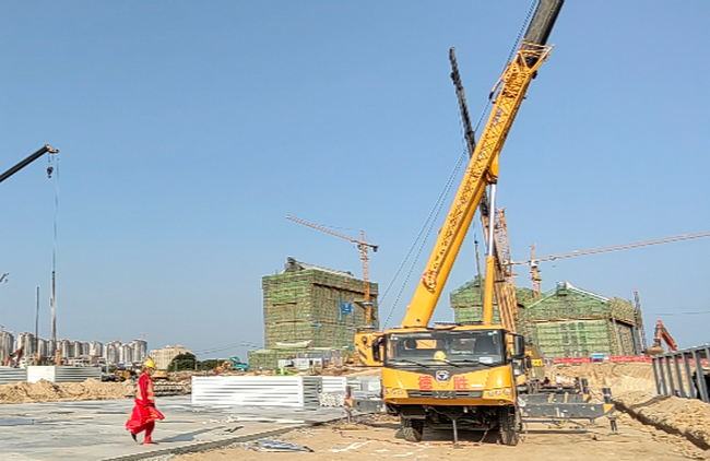 FH官网起重机械建设泉州方舱医院